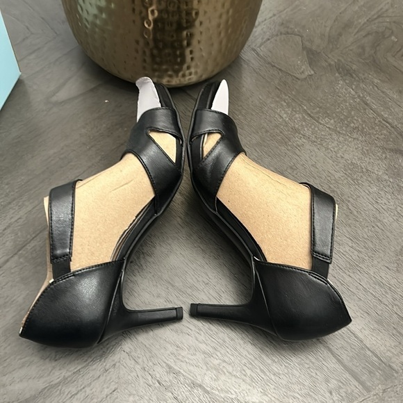 Women's Mega Open Toe Dress Sandal - Picture 7 of 7